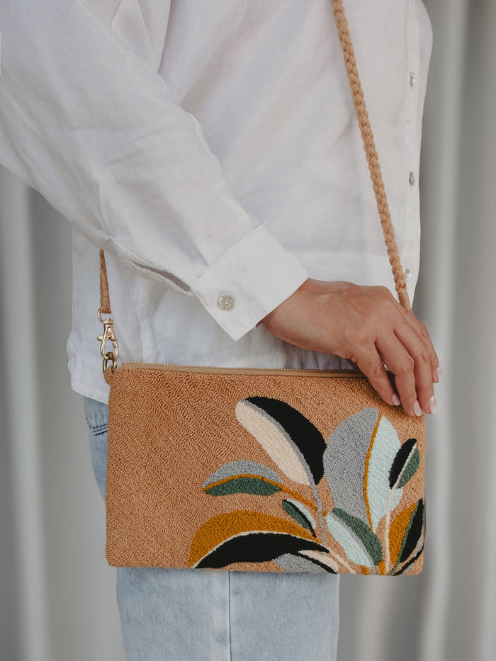 Aluna Convertible Crossbody Bag in Jaguar