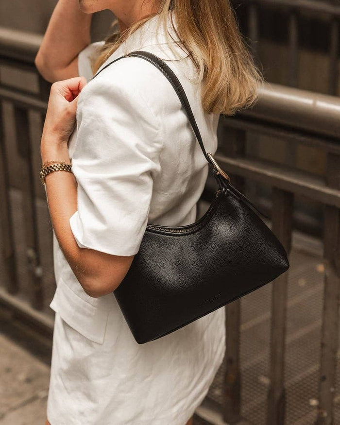 Amelia Shoulder Bag in Black