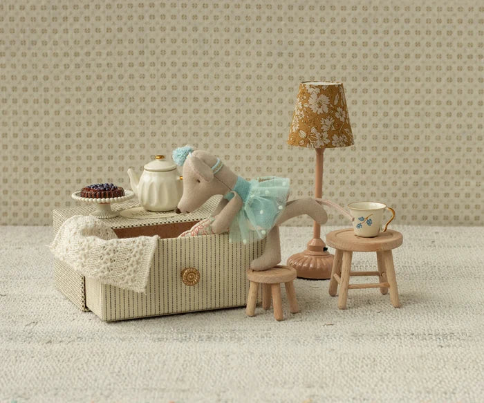 Dancing Mouse with Daybed