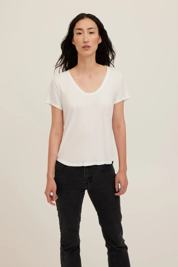 Flora U Neck Tee