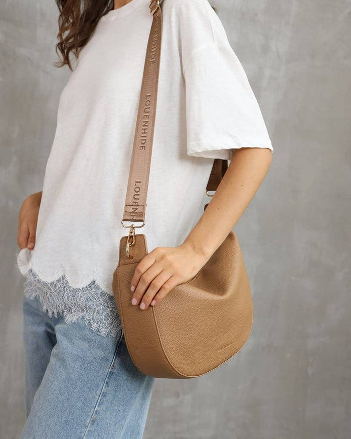 Georgina Shoulder Bag in Honey