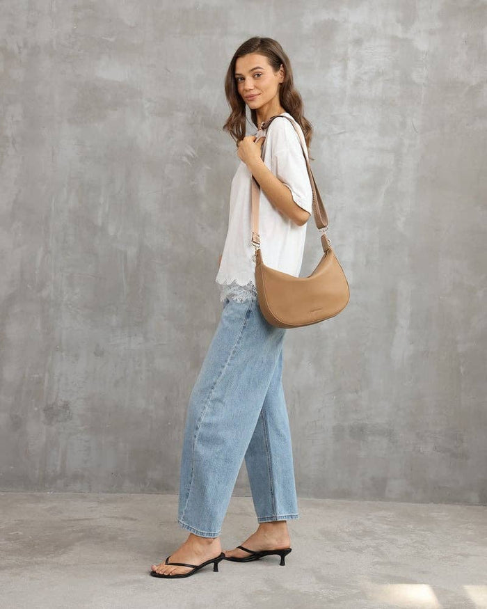 Georgina Shoulder Bag in Honey