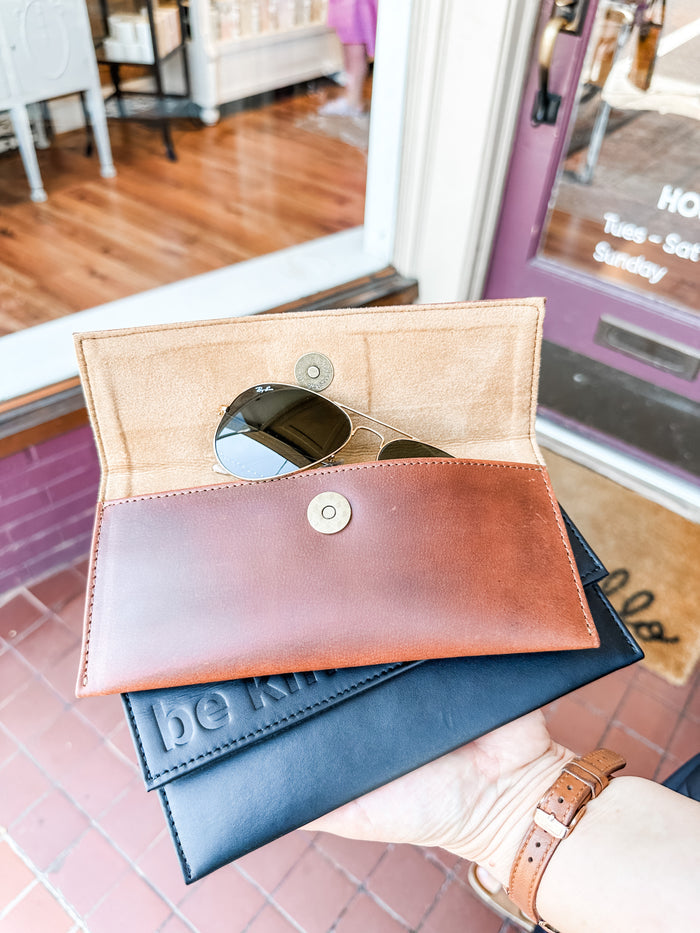 GR be kind. Sunglasses Case in Black