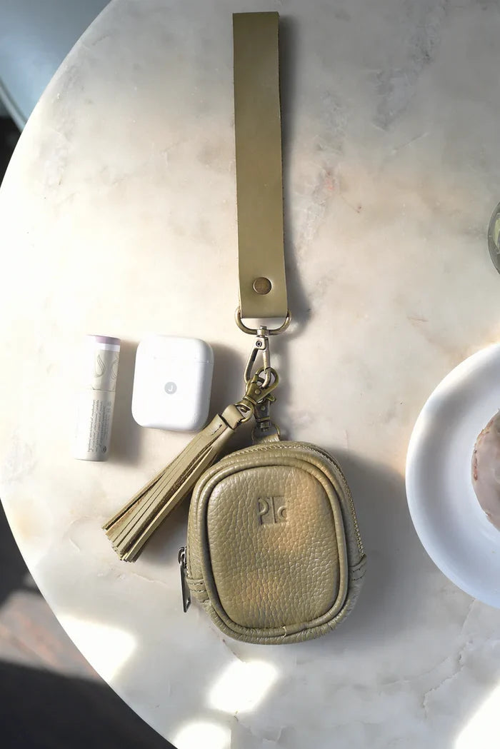 GR Pouch Charm in Pebbled Olive