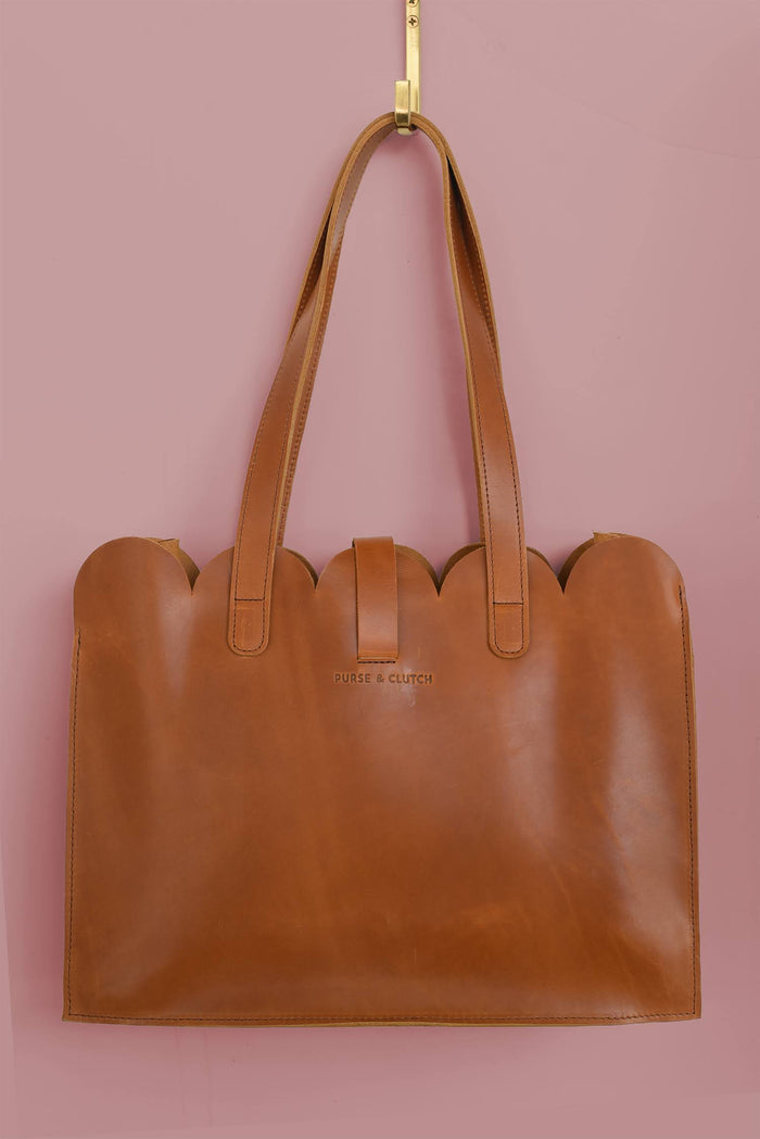 GR Scalloped Large Tote in Caramel