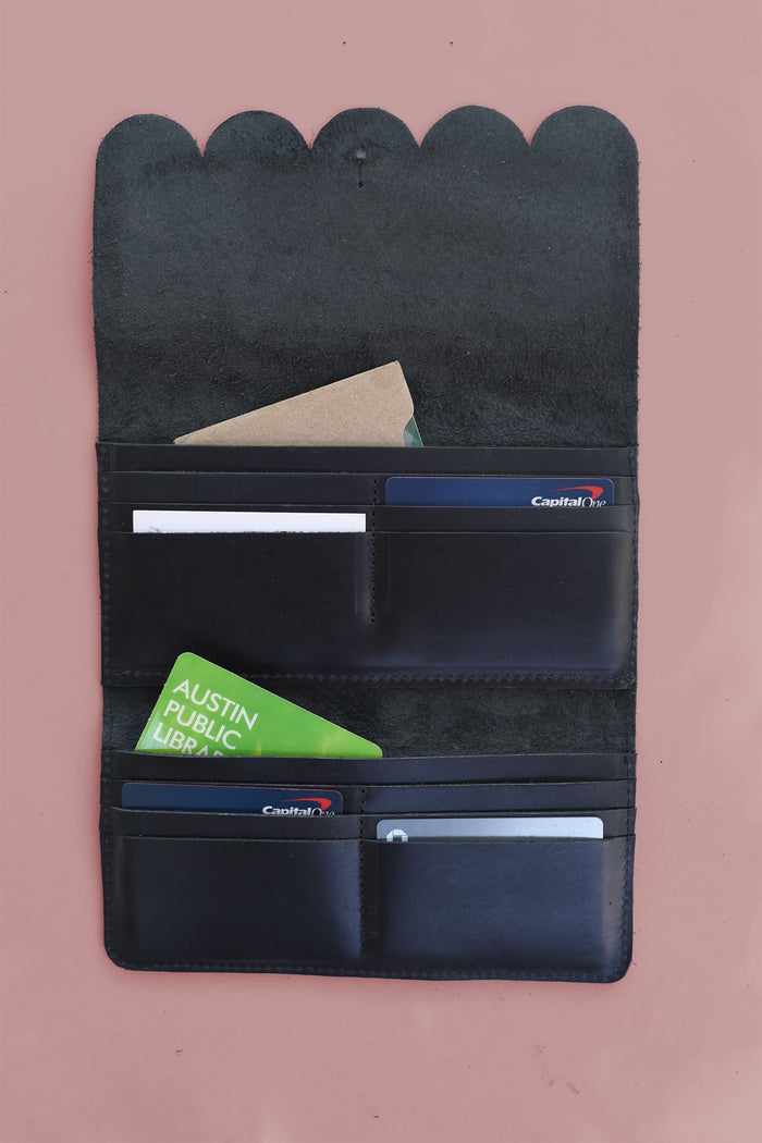 GR Scalloped Wallet in Black