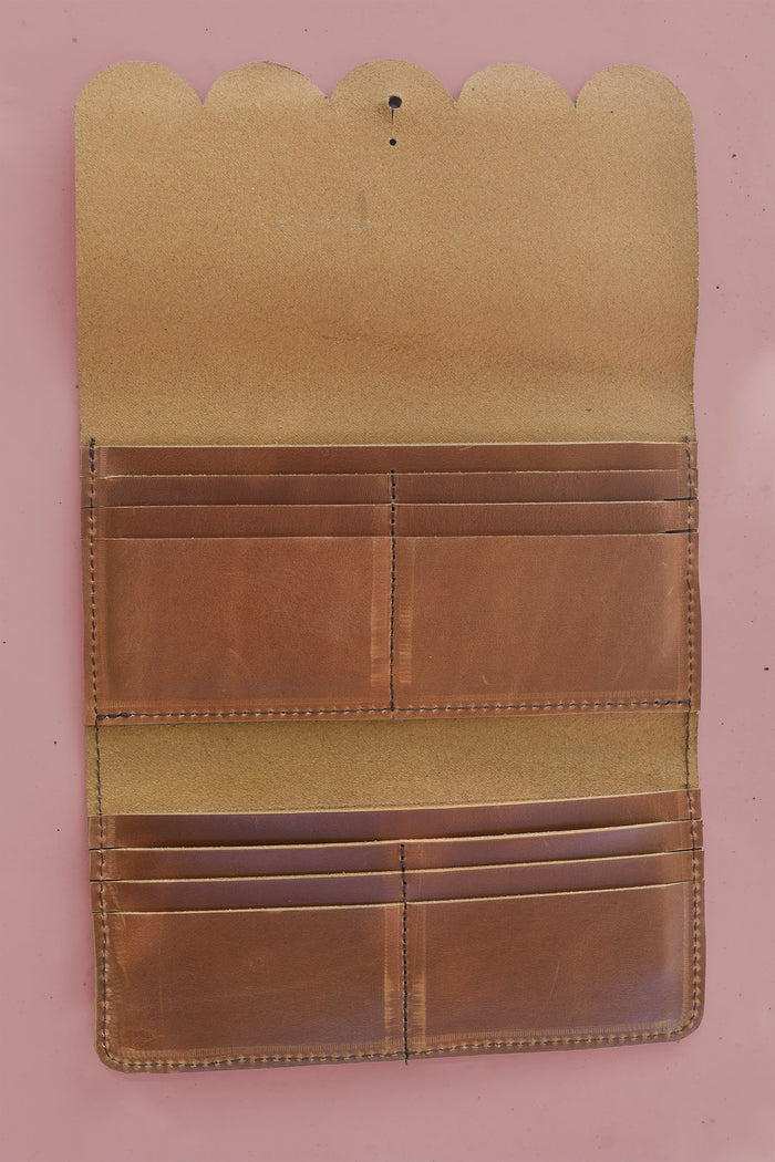 GR Scalloped Wallet in Caramel