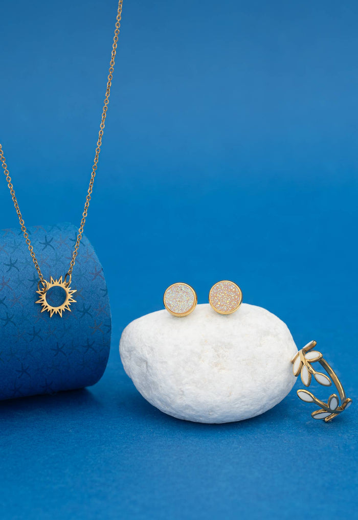 Mallory Necklace in Gold