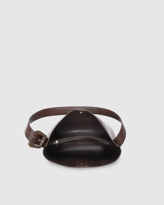 Peyton Shoulder Bag in Chocolate