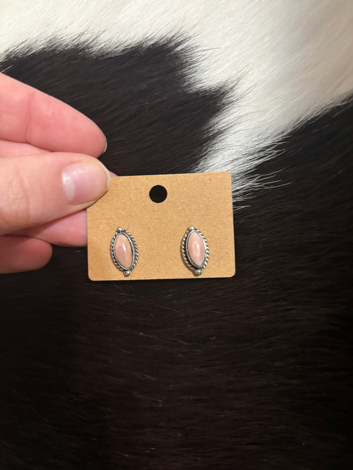 Pink Conch Oval Studs