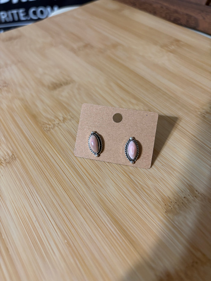 Pink Conch Oval Studs