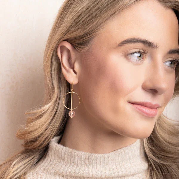 Refined Glass Drop Earrings in Pink/Gold