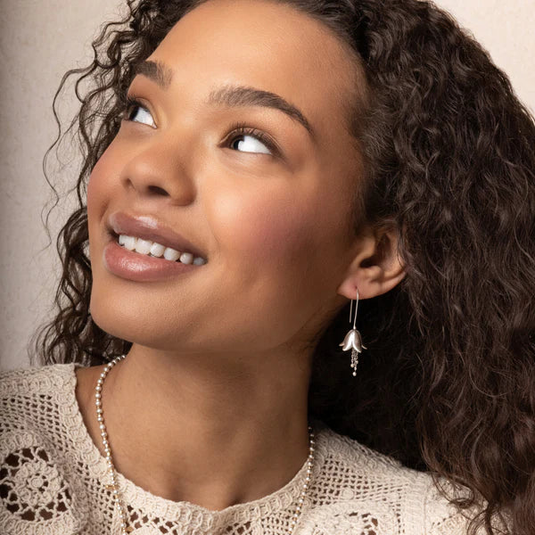Refined Icon Lily Drop Earrings in Silver