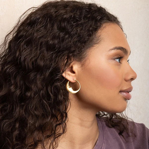 Refined Icon Moon Hoop Earrings in Gold